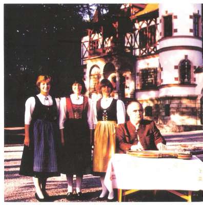 CD Herrschinger Sängerinnen, Alpenländische Lieder durch's Jahr